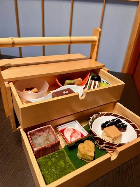 ロイヤルパークホテル東京　秋の茶事　アフの画像_5