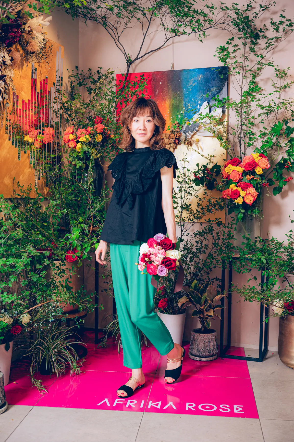 アフリカローズに囲まれての画像_12