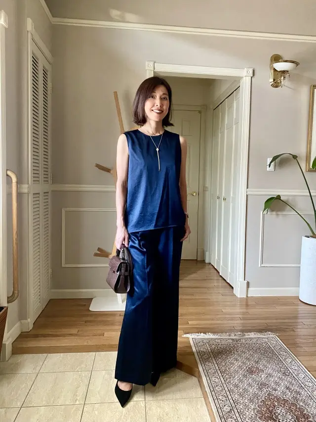 大人感抜群なサテンのセットアップの画像_3