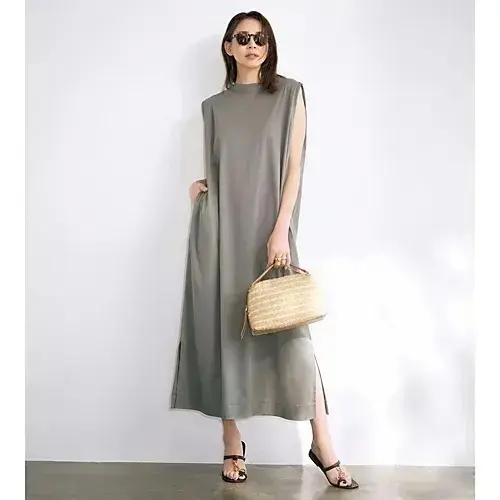 50代、夏の旅行に持っていくなら、このワンピース！おしゃれな旅スタイル14選