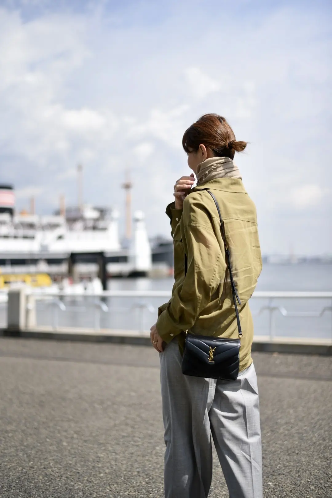 シアーシャツとワイドパンツで山下公園へ♪の画像_2