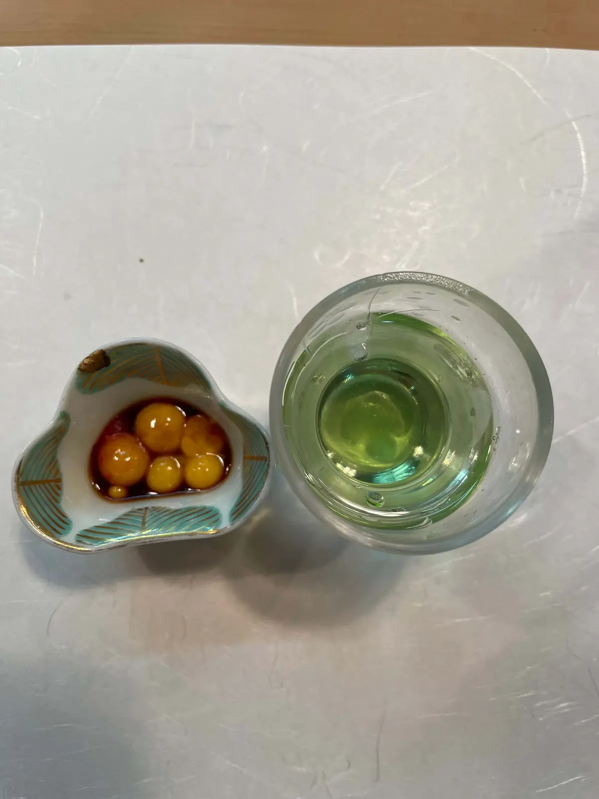 妙齢女子、初めてのお料理に舌鼓を打つ。の画像_1