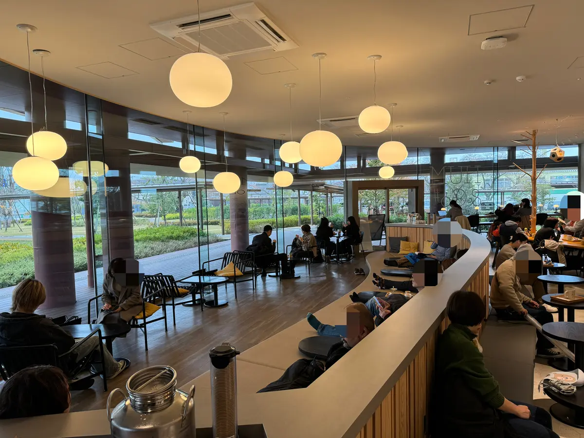 HUM&Go石川県立図書館カフェ