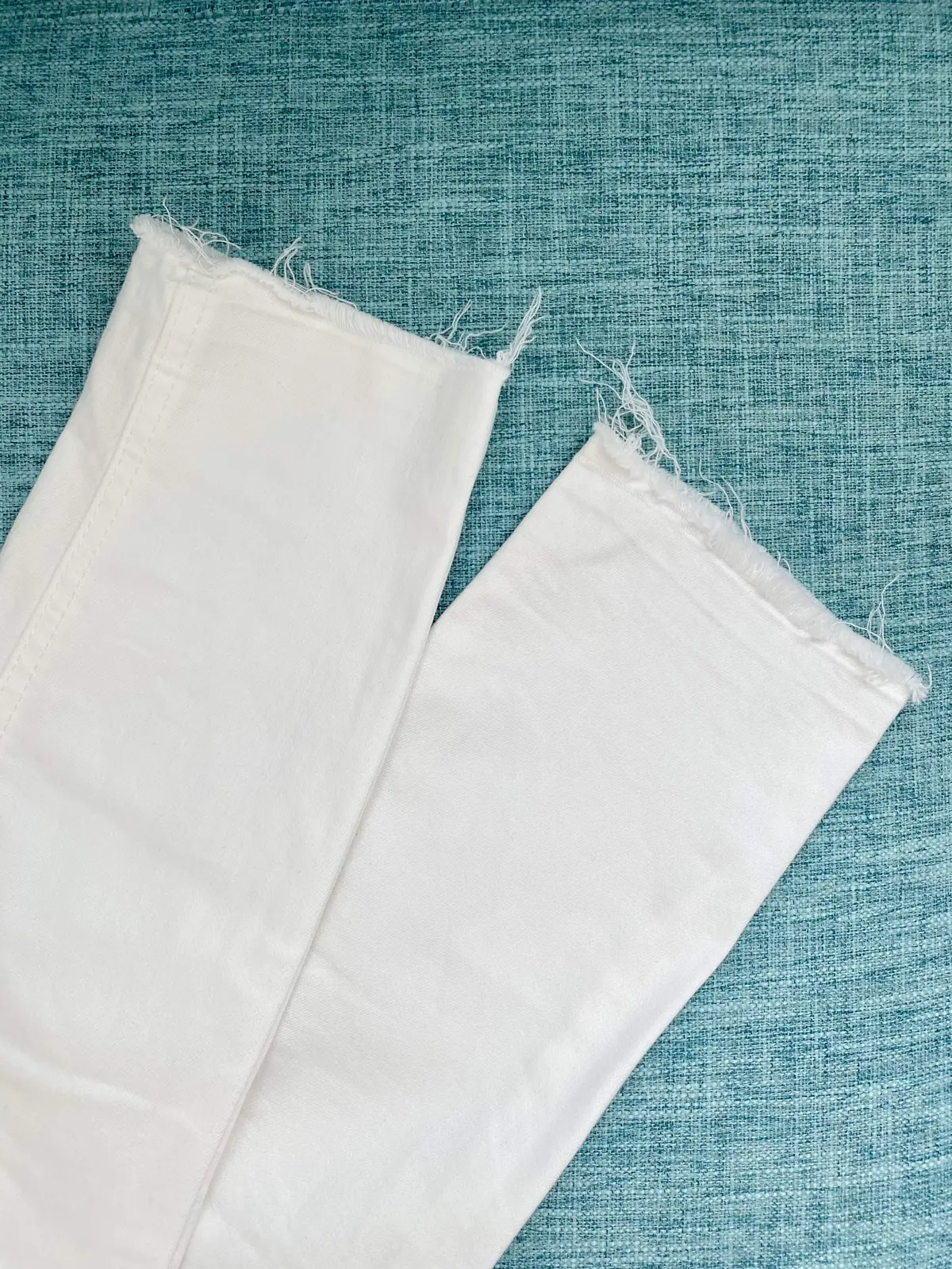 GUの白デニムをセルフリメイク