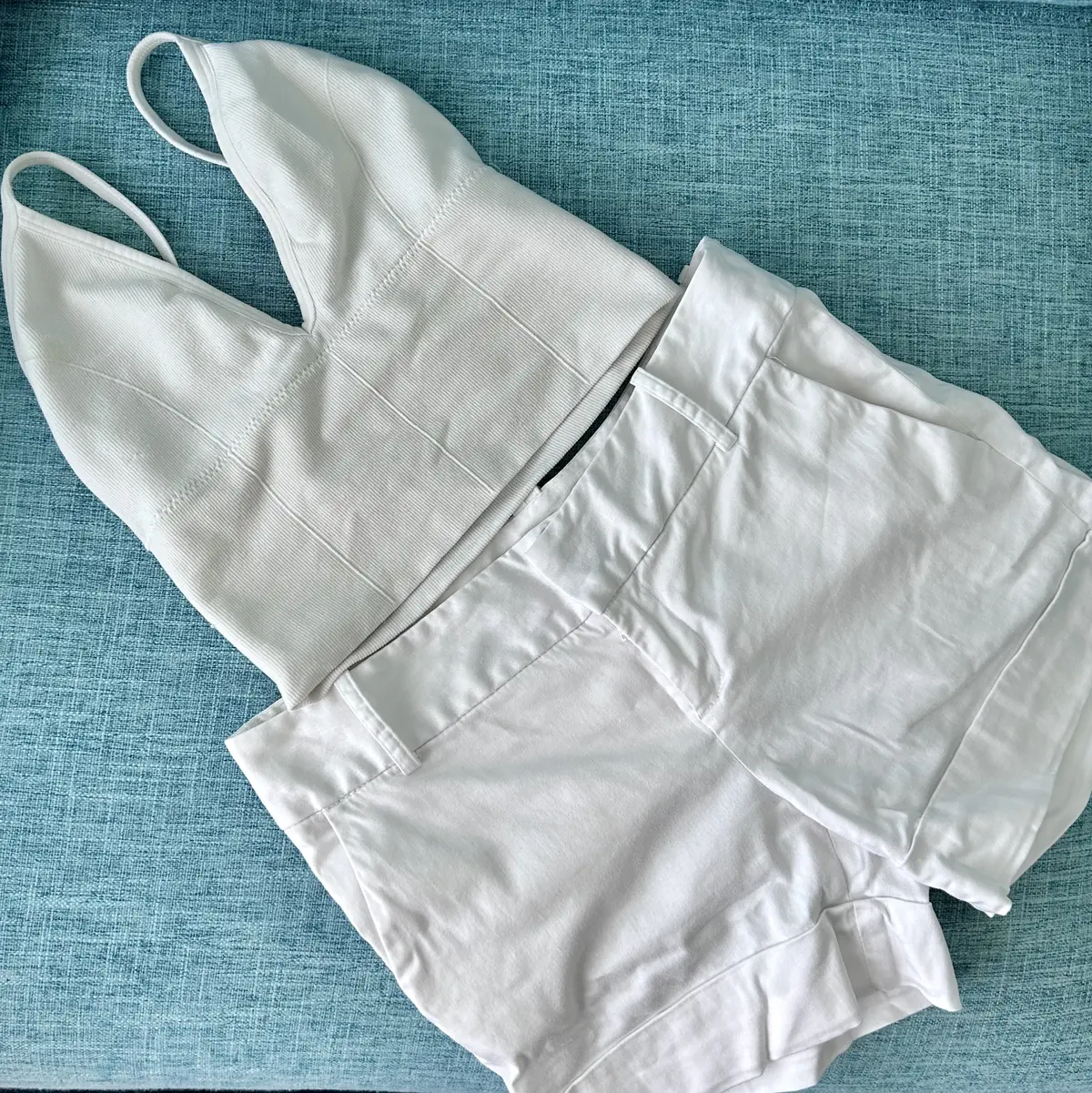 避けるワンピの下に着ていたショートパンツ