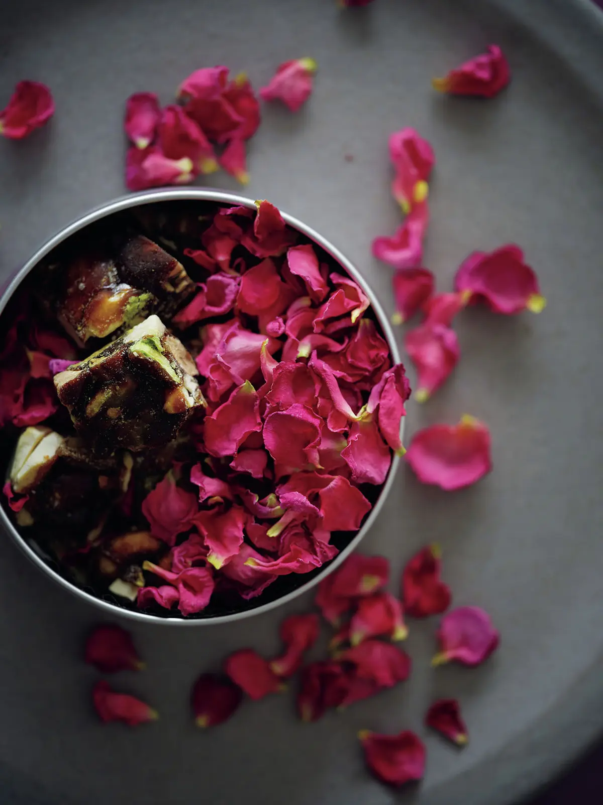 ｕｍａｍｉ ｎｕｔｓ エディブルフラワーローズと黒糖ナッツ