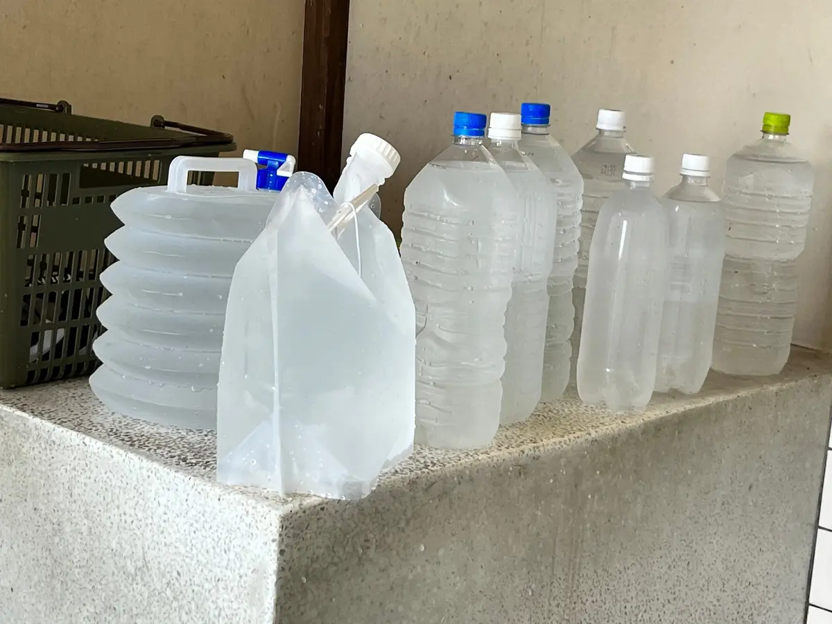 約20リットルのお水。うれしいお土産。