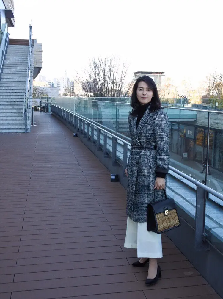 グレンチェックでモノトーンコーデの画像_2