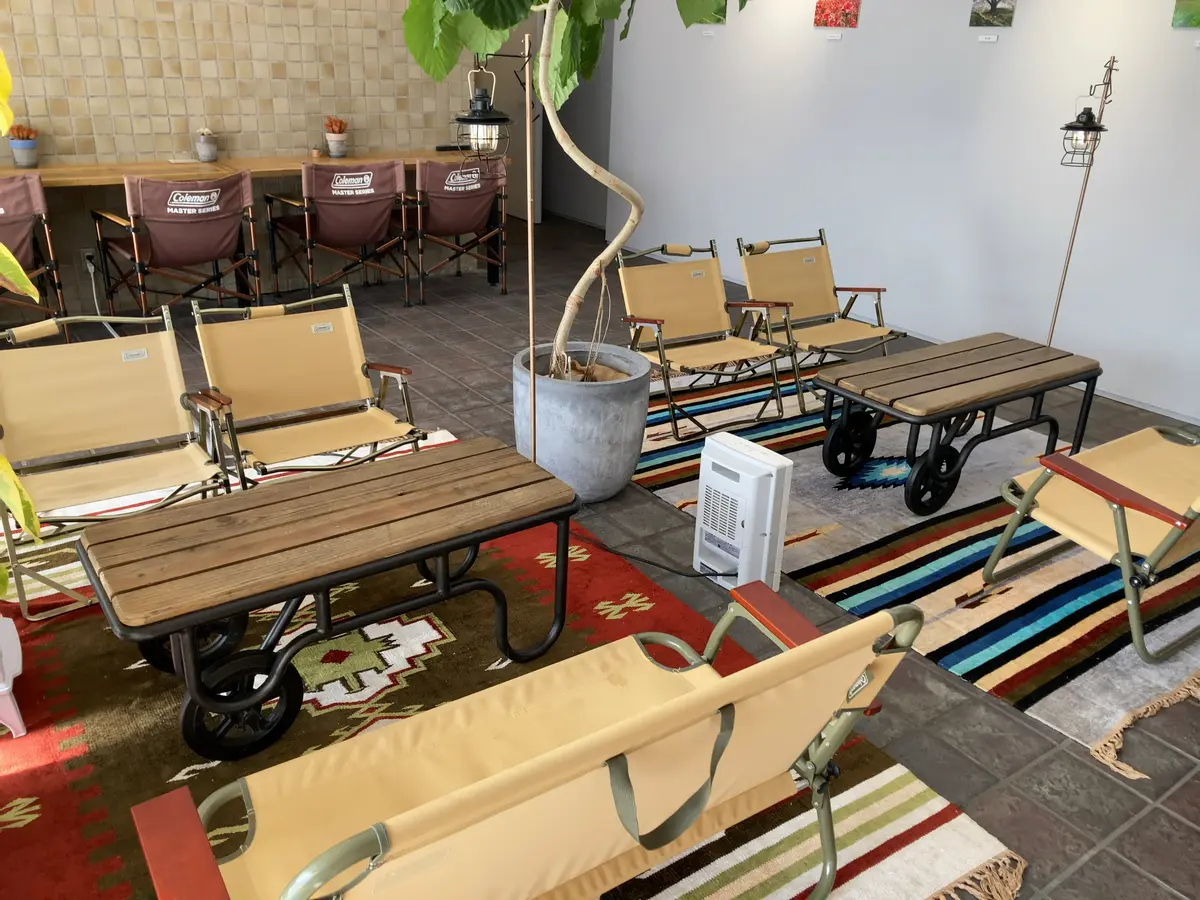 アウトドア　カレー　コールマン　キャンプ