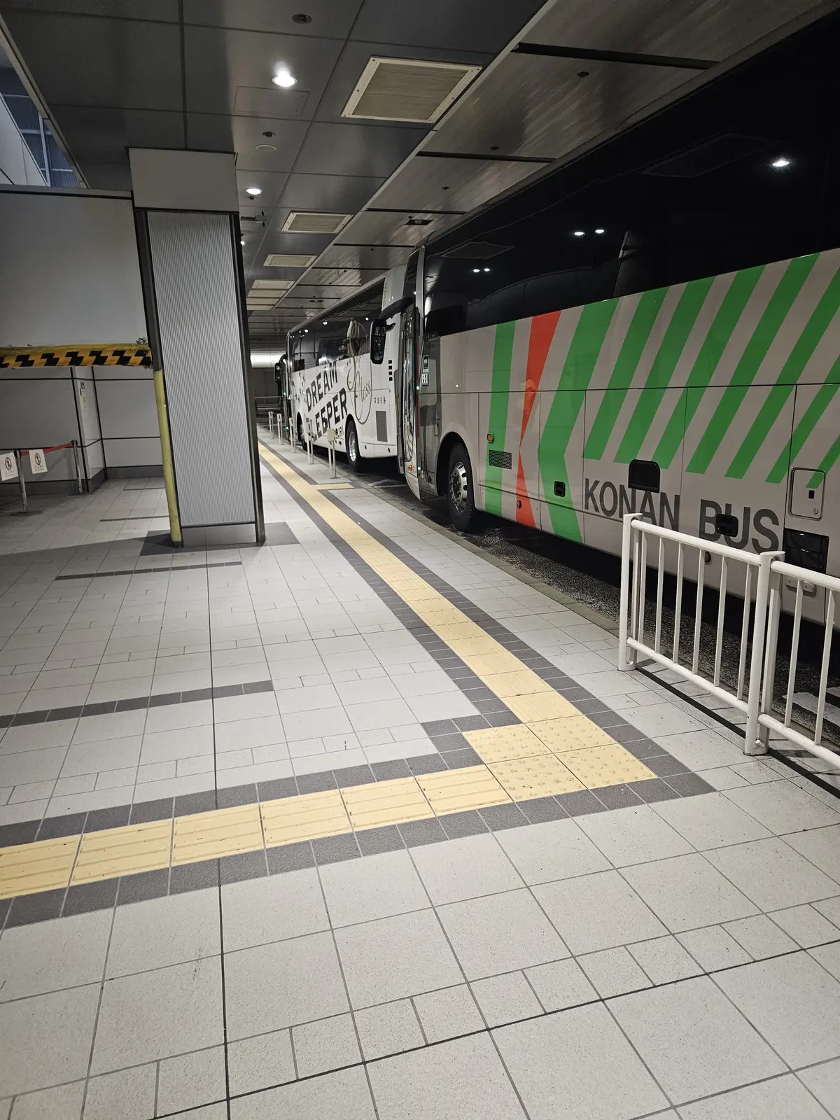 新宿バスセンター