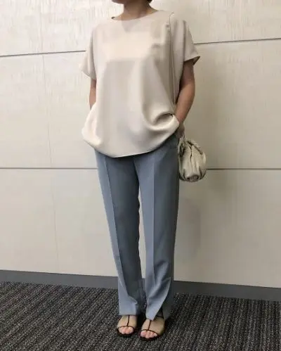 E by eclat コクーンブラウス ￥10,890