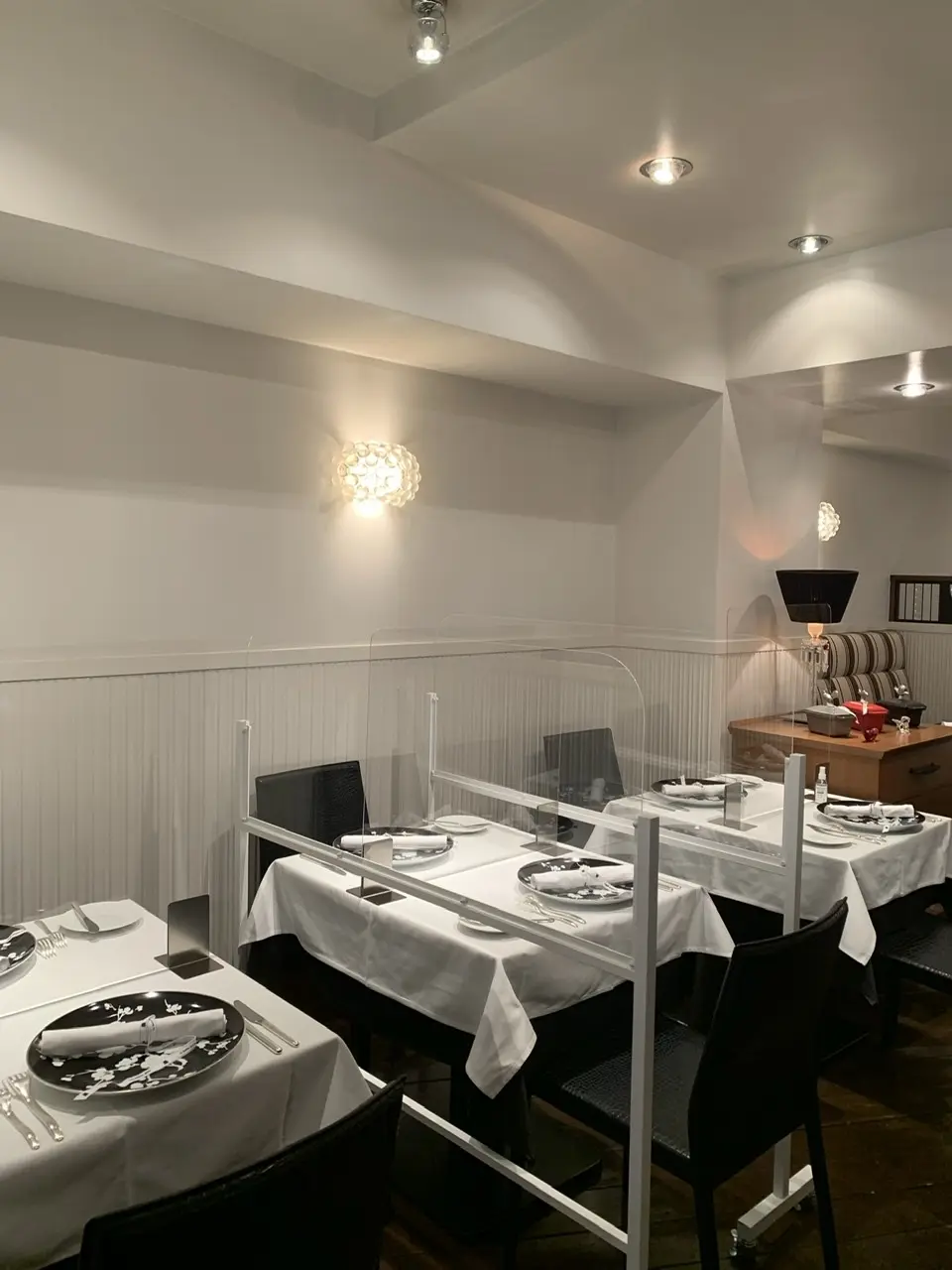 ショープレートも愛（あい）変わらず