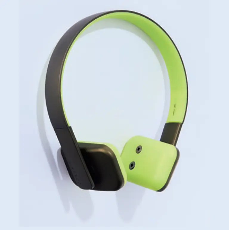 縦幅拡大　おすすめ　目もと　美容家電　深層部から揉み動かし、頰のも たつきを改善する人気マシンが 目もと・首肩にもアプローチで きるよう進化。出力をアップし ながら体感刺激を軽減するな ど、より使いやすく。￥69,800