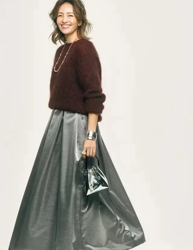 今季らしい定番色を組み合わせるだけで、簡単なワンツーコーデが一気に着映えて今どき感もアツプ！