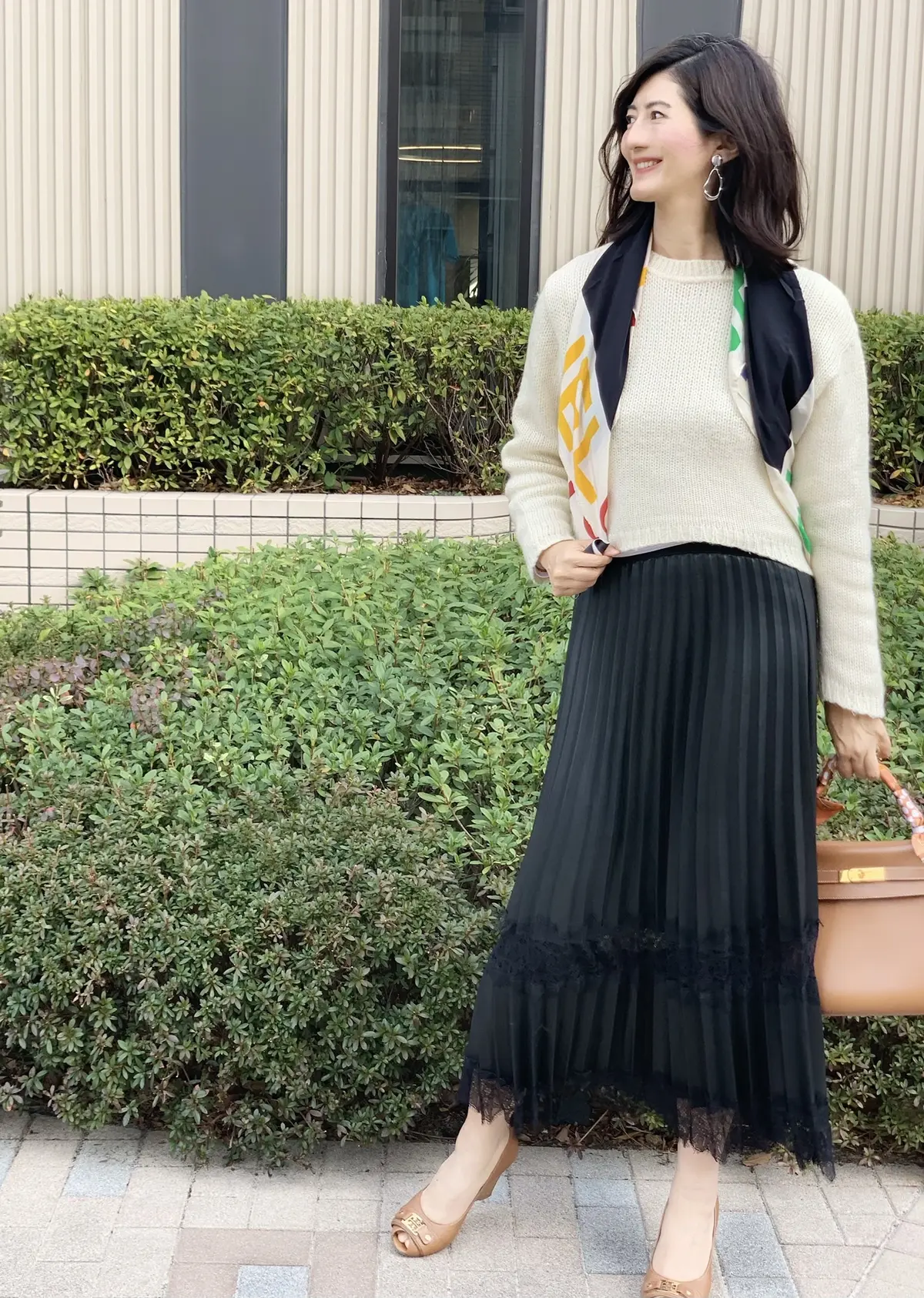 バックと靴の鉄板な合わせ方❗️の画像_1