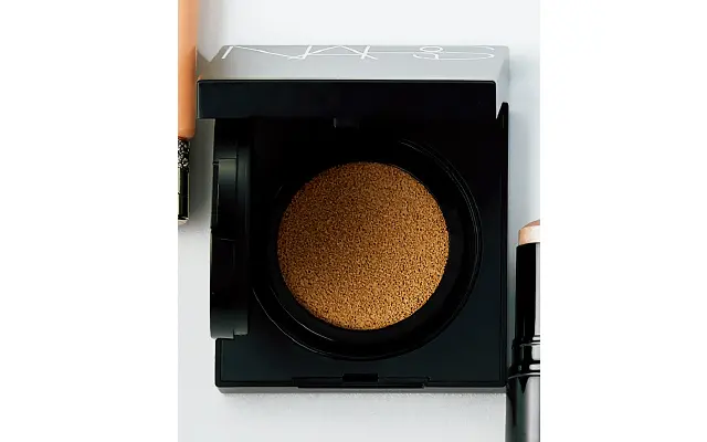 ナーズ ジャパンのNARS ナチュラルラディアント ロングウェア クッションファンデーション SPF50・PA+++