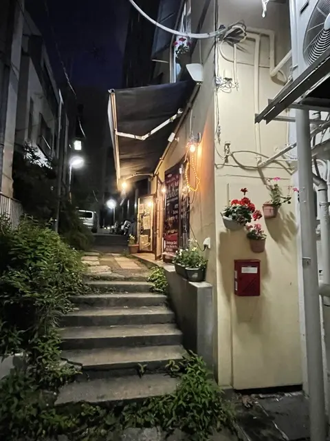 四谷パザパの外観