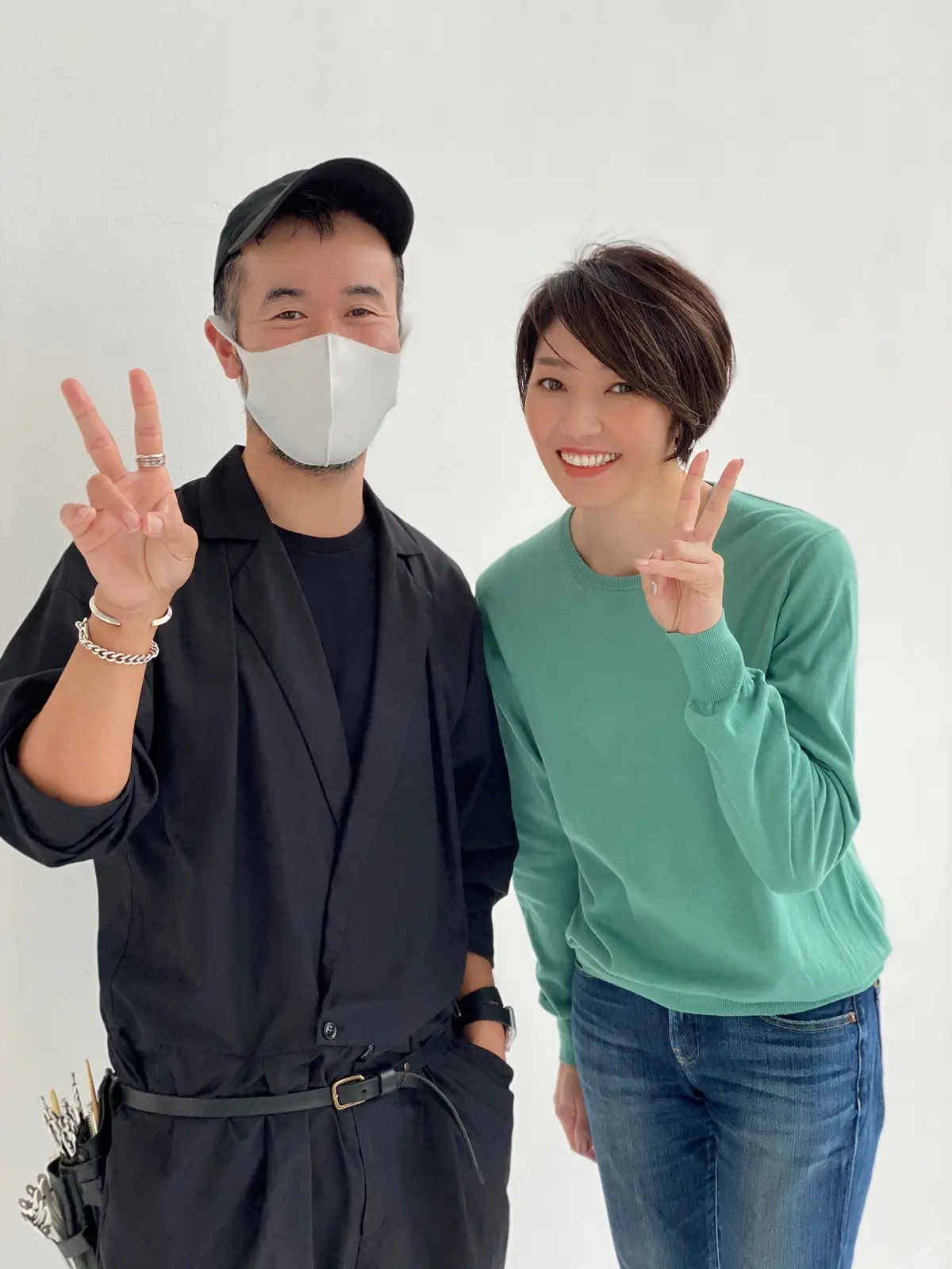 rougy薫森さんとのピース画像