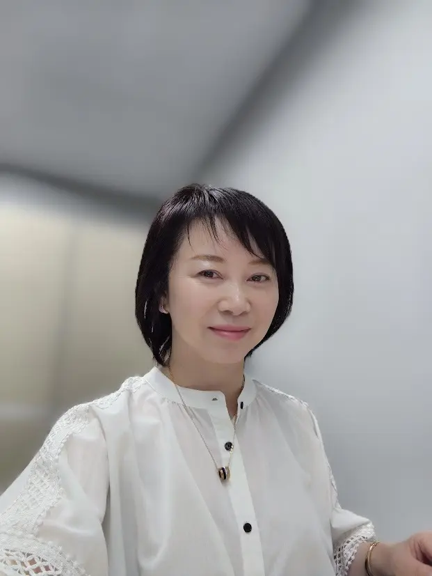 前からだとこんな感じ。。。