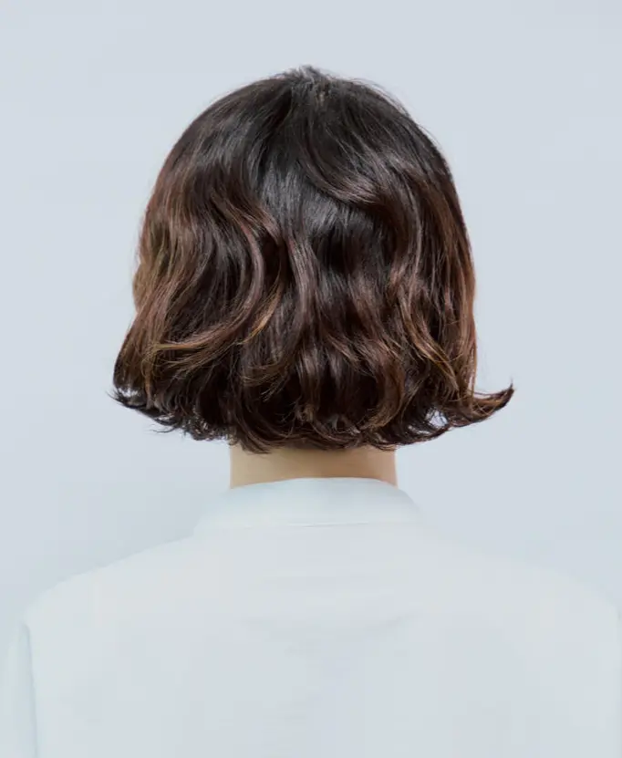 Webエクラ 後から見たボブヘアスタイル