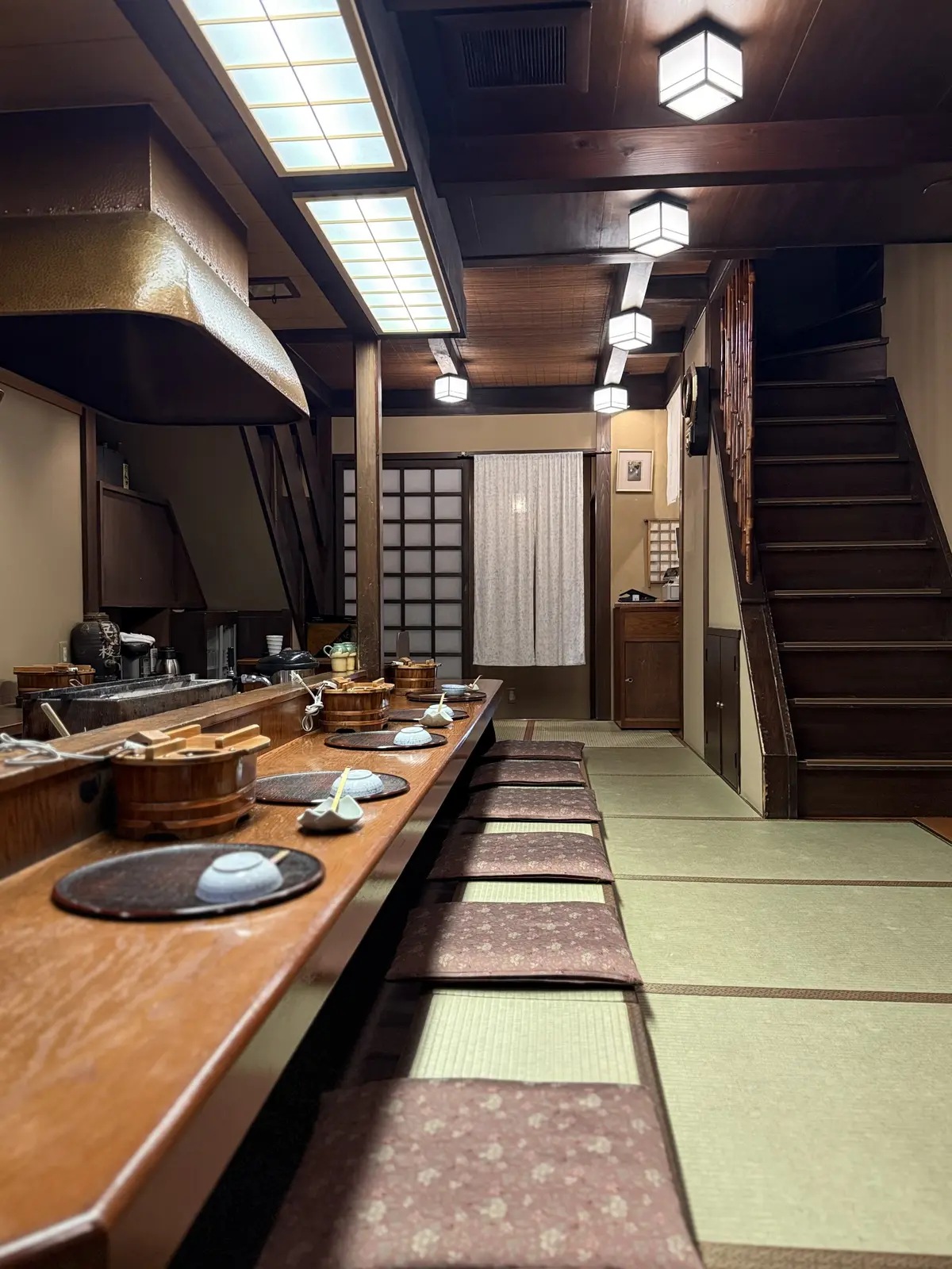 京都　京都観光　祇園　祇園四条　豆腐料理　豆水楼　名店　老舗　カフェ　　ランチ　祇園店　豆腐料理専門　京都グルメ　京都カフェ　祇園四条グルメ　祇園グルメ　祇園カフェ　ZENcafe ゼンカフェ　人気カフェ　再会ランチ　エクラ　華組　Jマダム　京都観光