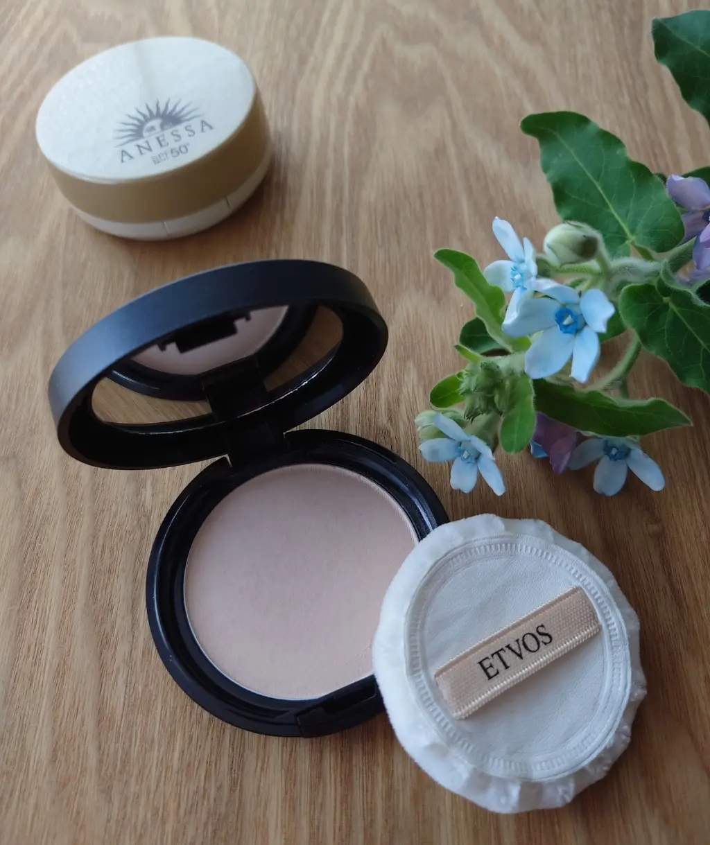 エトヴォスコンパクト