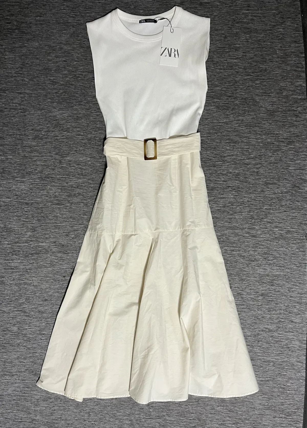 一目惚れしたZARAのワンピースでお出かの画像_1