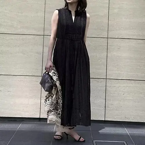 【50代 ファッション】気温35度に何をの画像_13