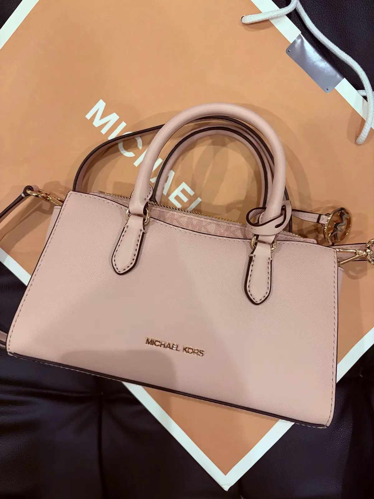 ブラックフライデー　アウトレット　セール　年末セール　BEAMS  N. フランフラン　マイケルコース　GODIVA  生キャラメルショコリキサGU  オリエンタルトラフィック  三井アウトレットパーク多摩南大沢