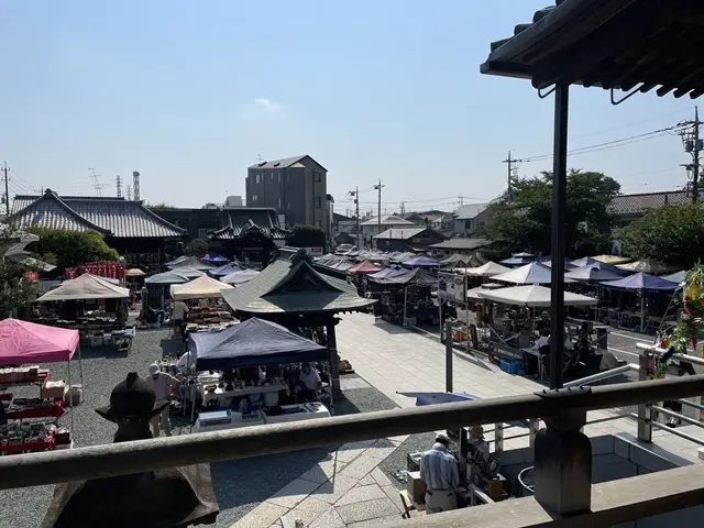 成田山川越別院の骨董市