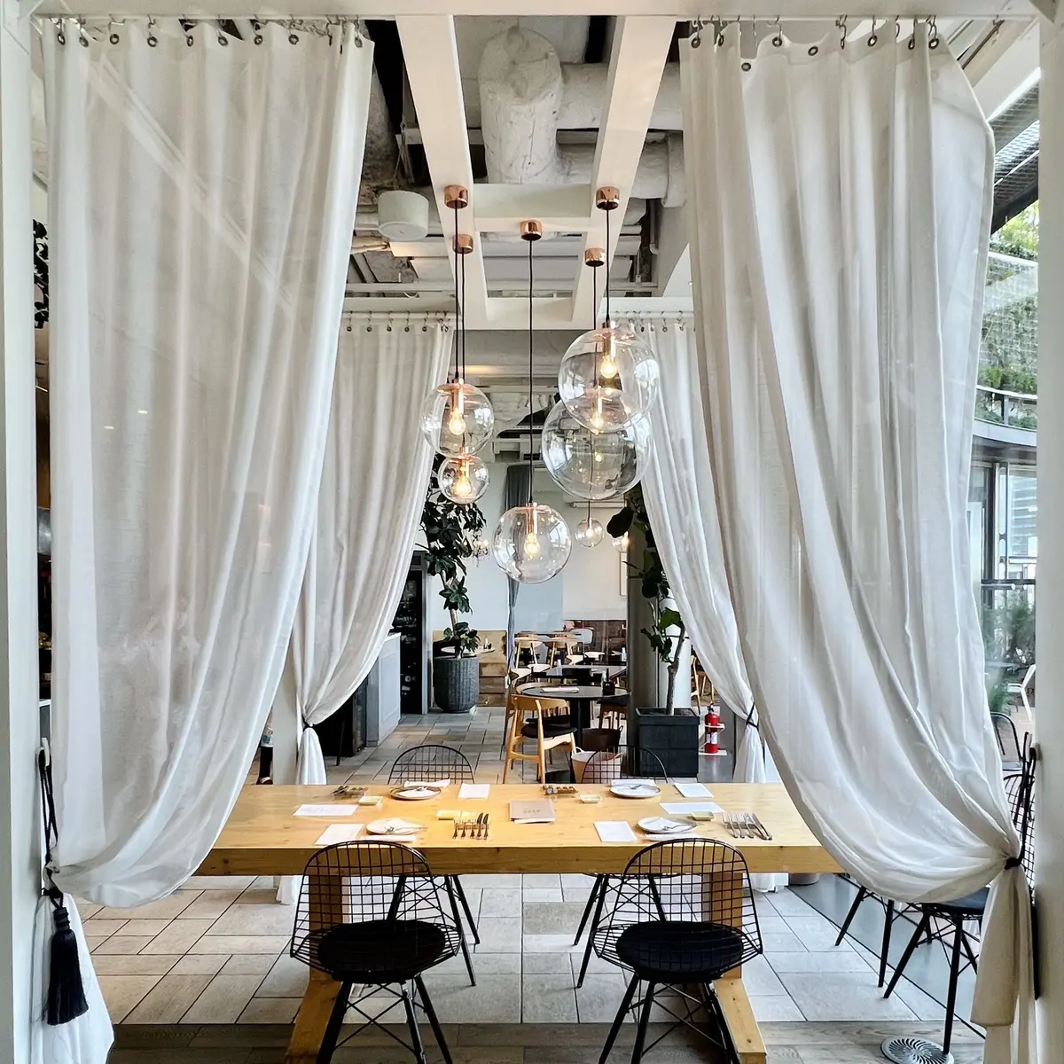 DRAWING HOUSE OF HIBIYAの店内写真