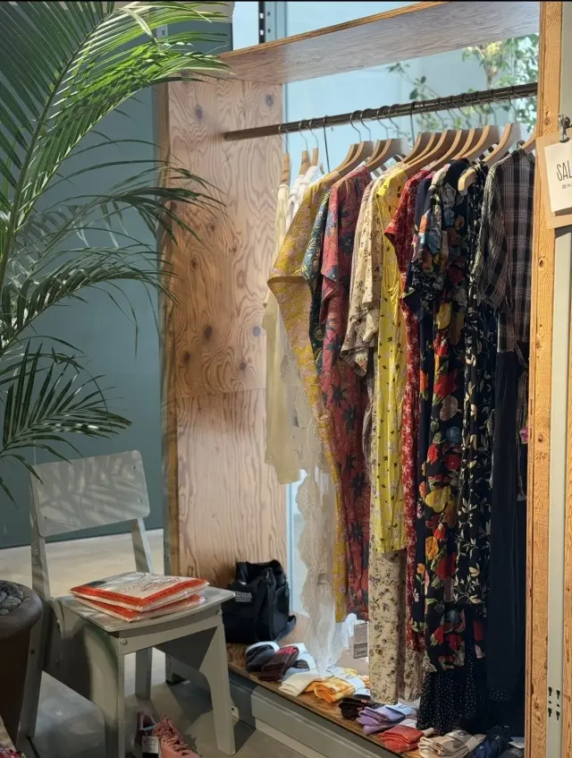 夏、大好きなブラックワンピースで毎日がスの画像_17