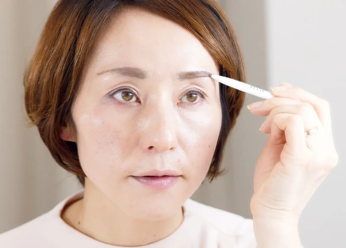 OurAge×Webエクラ　大胡 縁さん「眉尻がすっとなるよう慎重に…」