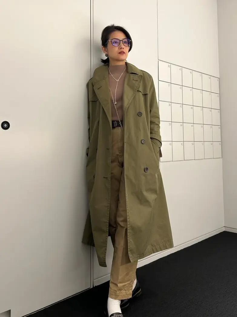 包容力抜群の大人のトレンチコートで褒めらの画像_1