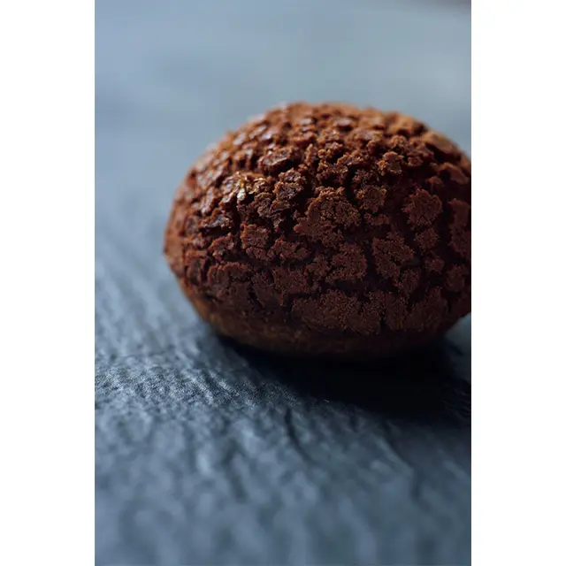 アマゾンカカオのシューク リーム¥500。カカオのフ ルーティさが生きたクリー ムと生地のバランスが秀逸