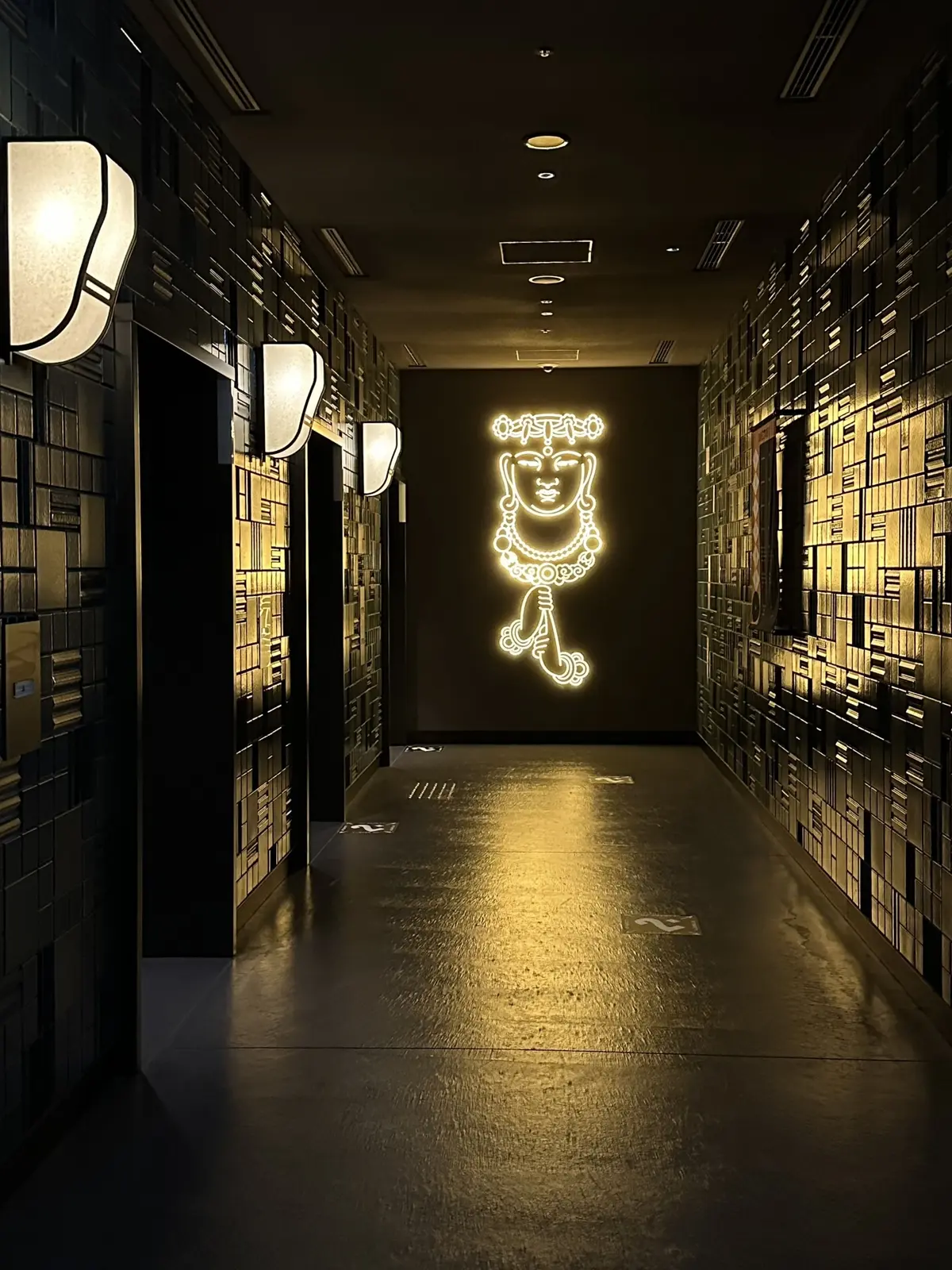 エースホテル京都　エレベーターホール