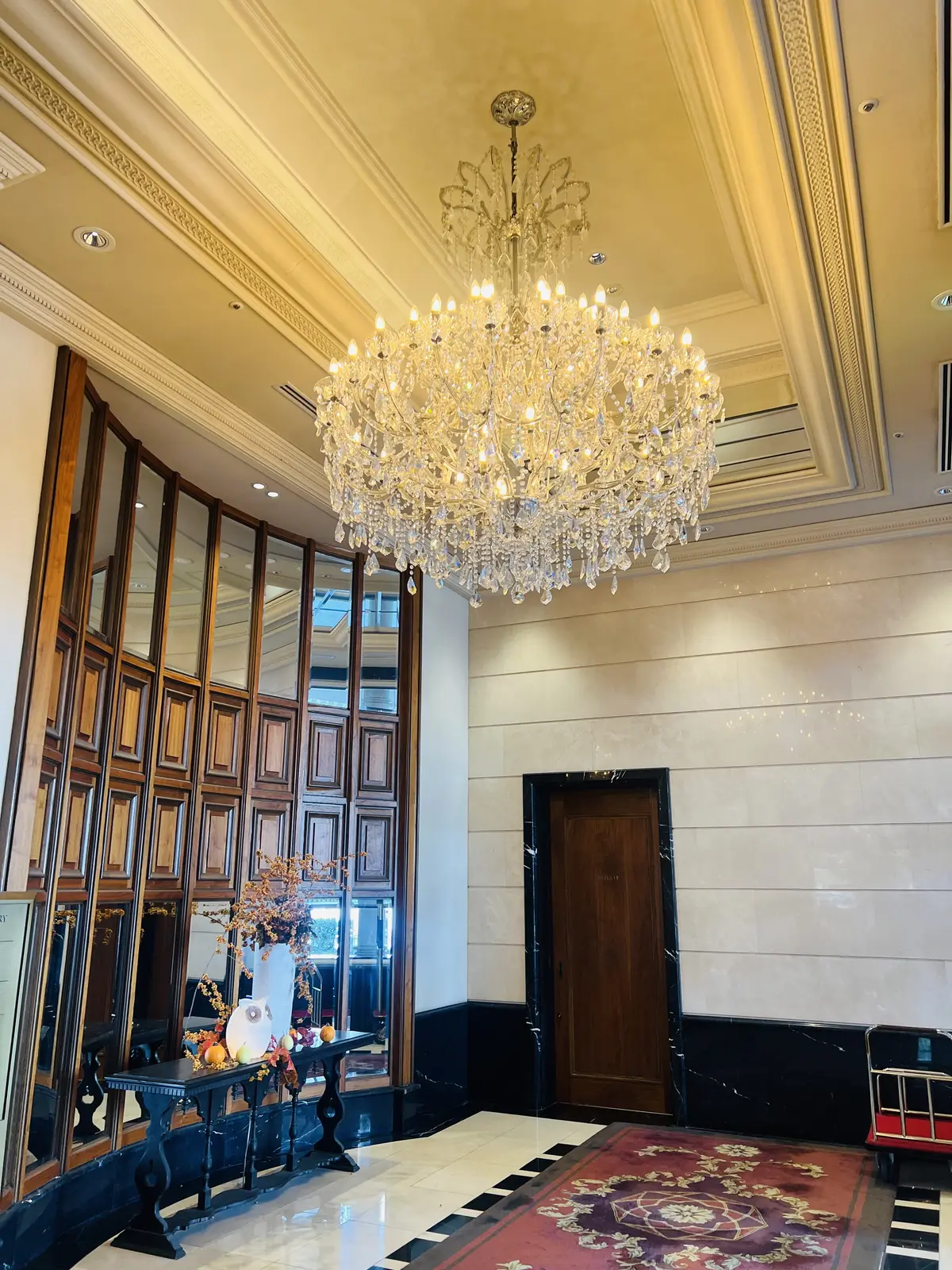 シャンデリアとHalloweenコーデも可愛い！