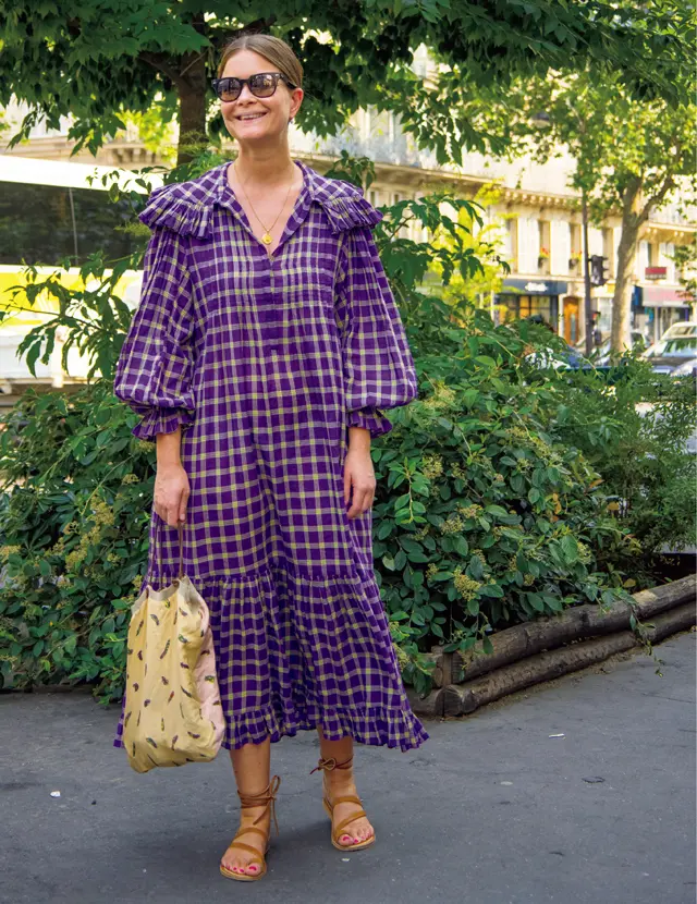 レア（スタイリスト）