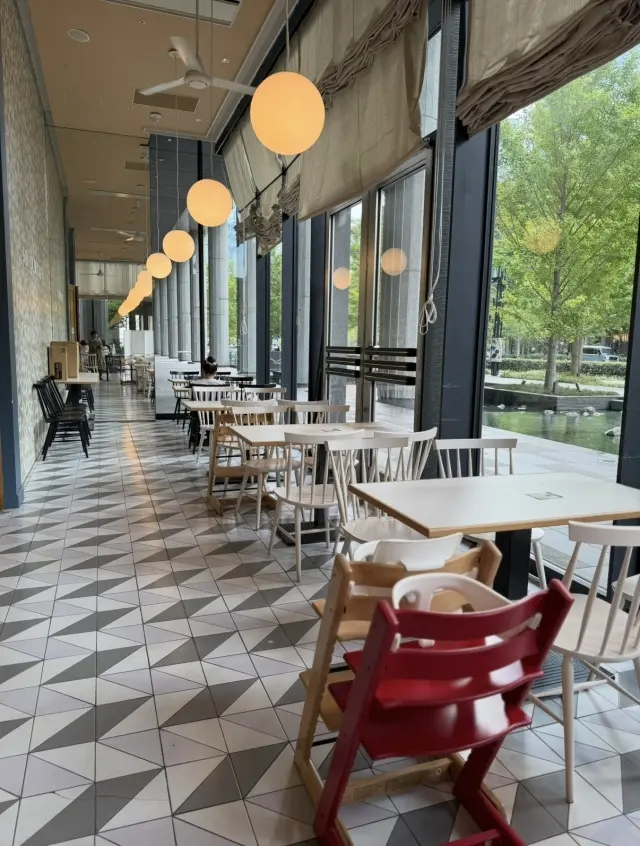 秋はモカ色のティアードワンピースで大阪満の画像_7