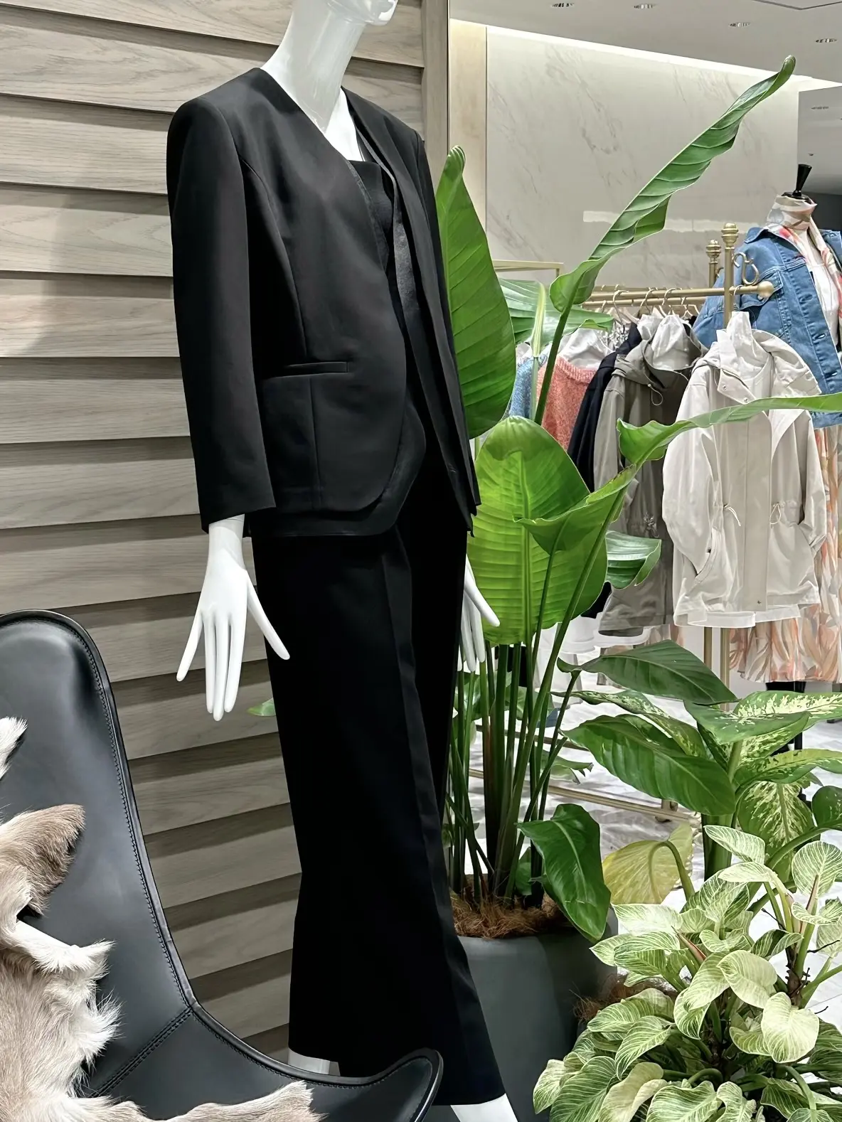 伊勢丹新宿店館内写真　３階　トラストスタイル　