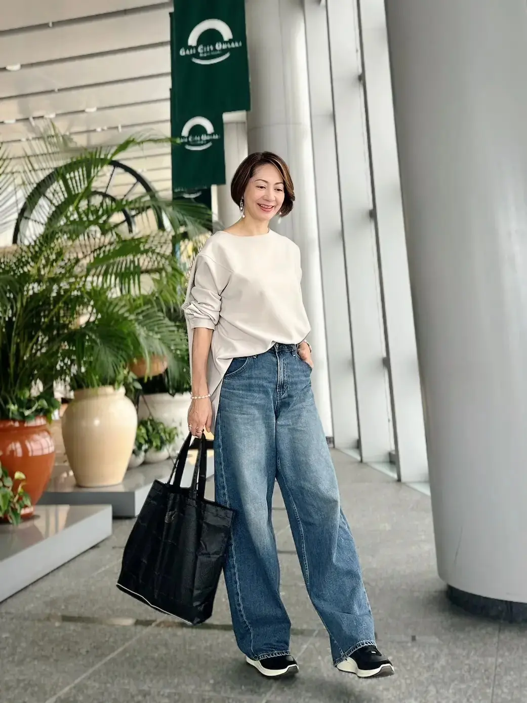 ユニクロ デニム愛用 エクラ華組  岡部みわこさん