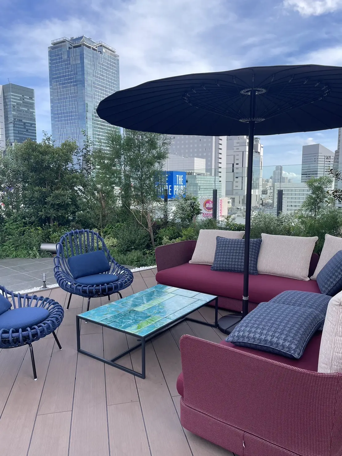 まるでアートギャラリーのような空間のレスの画像_4