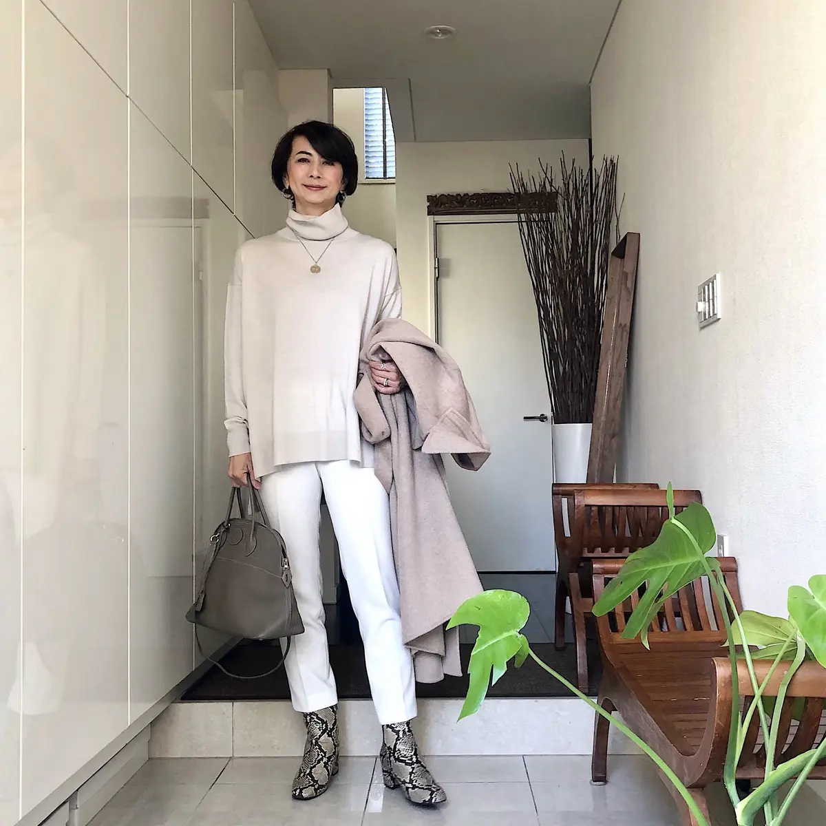 パイソンブーツを合わせたコーデ　華組 近藤和子さん