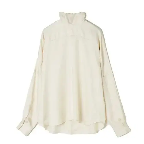 【50代 週末コーデ】キャメルカラーで華の画像_2