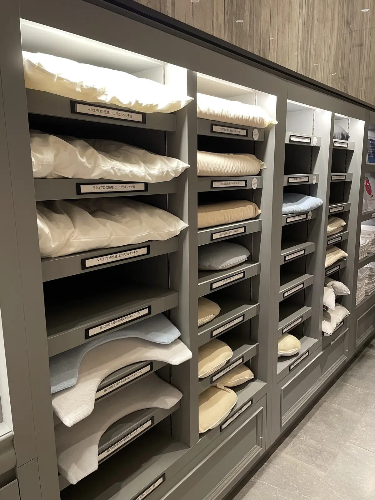 北海道、函館、HOTEL & SPA CENTURY MARINA HAKODATE、センチュリーマリーナ函館、ホテル、HOTEL、枕、枕バー、サービス