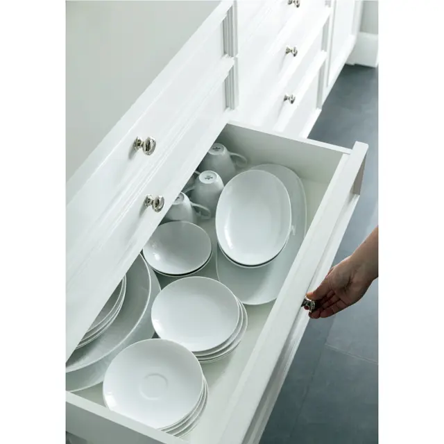 食器の収納は引き出し式