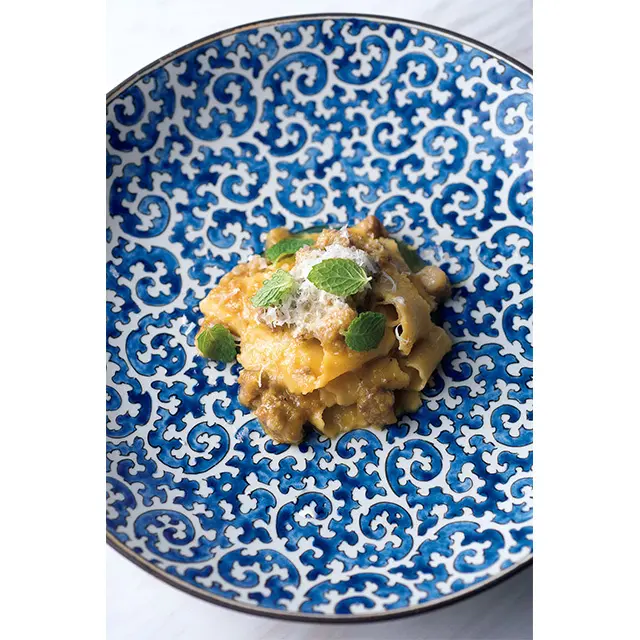 手打ちパスタ パッパルデッレ ラグーソース