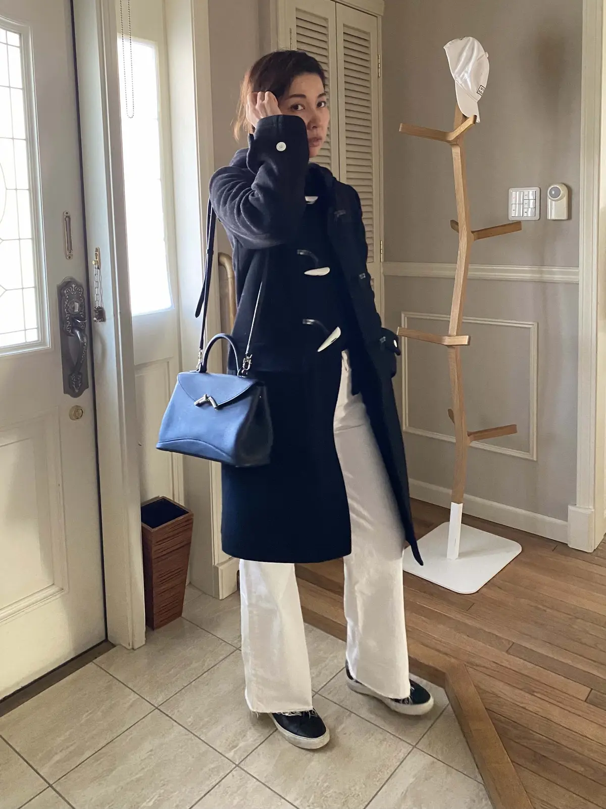 大人可愛いダッフル。カジュアル白×黒コーの画像_2