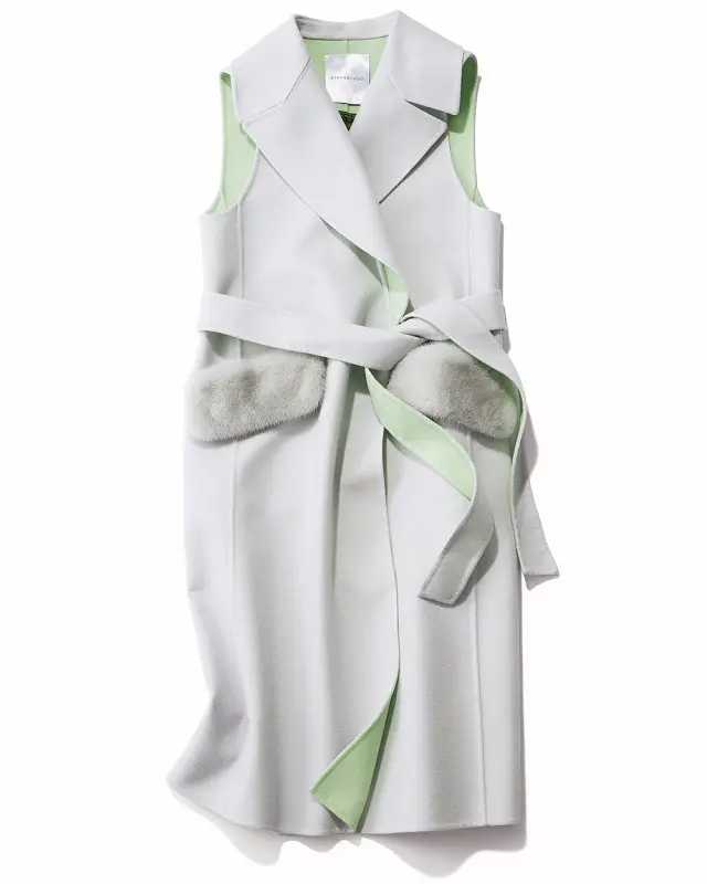  ジャケット￥68,200／モガ