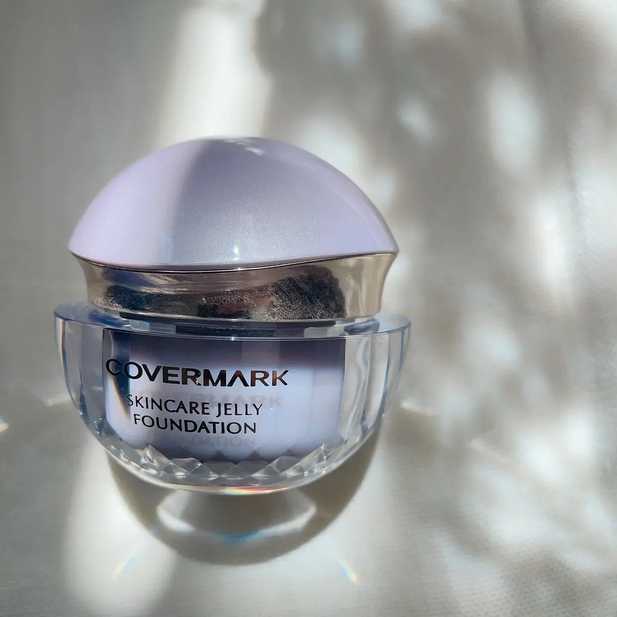 カバーマーク スキンケア ジェリーファンデーション  全2色 30ｇ SPF16 PA+ ￥16,500／カバーマーク